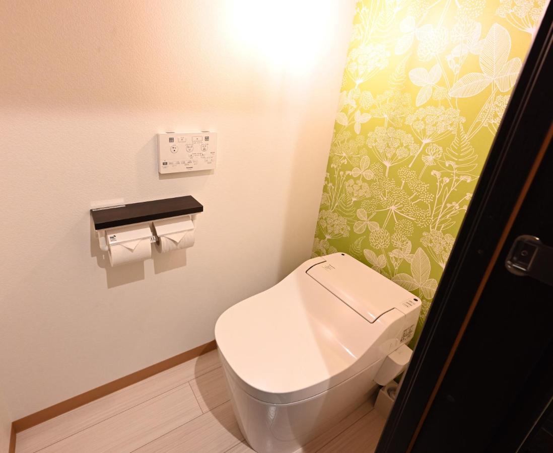Manabi-Stay Takayama: Modern Kura Dining and Semi-Open-Air Bath in Traditional House Takayama  Exterior photo